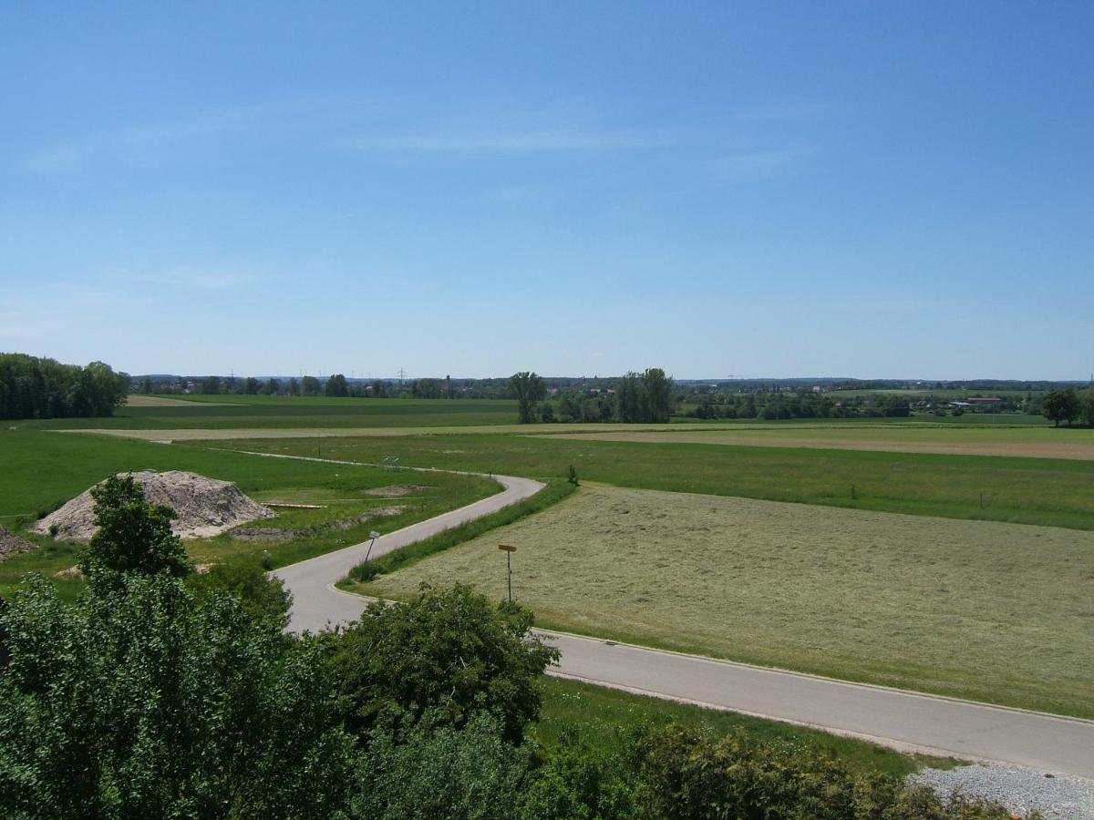 Ferienwohnung Mit Charme Und Blick Auf Dinkelsbuehl Exterior photo
